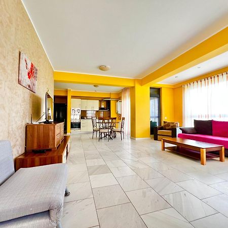 Sophia Lake View Suite Mamaia Exterior foto